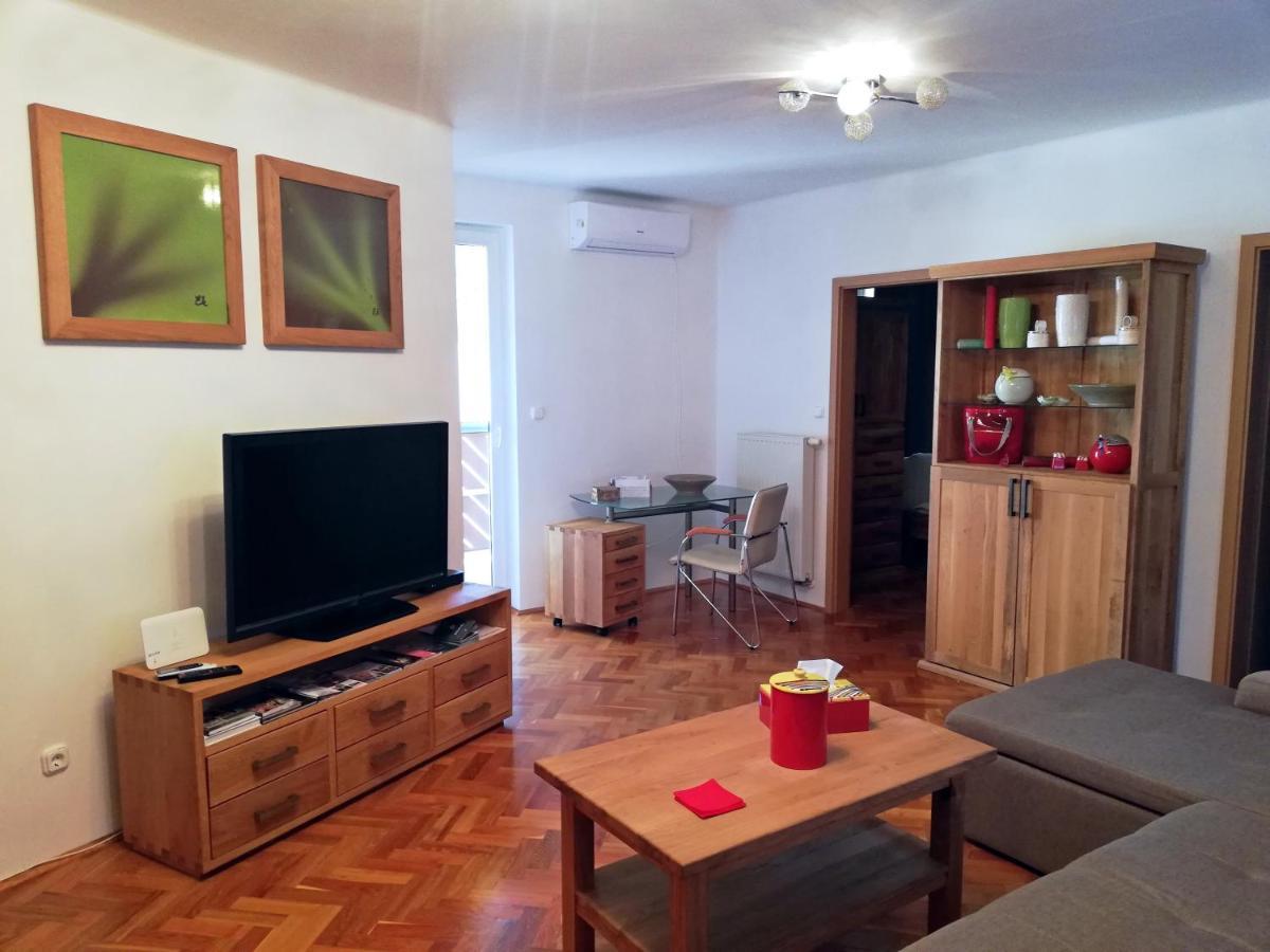 Keramikart-Wohnung Pécs Zewnętrze zdjęcie