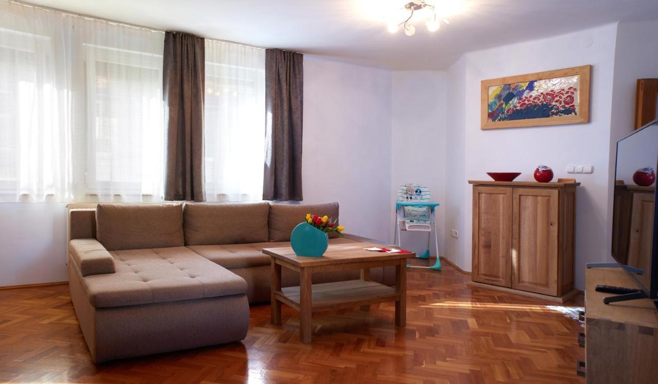 Keramikart-Wohnung Pécs Zewnętrze zdjęcie